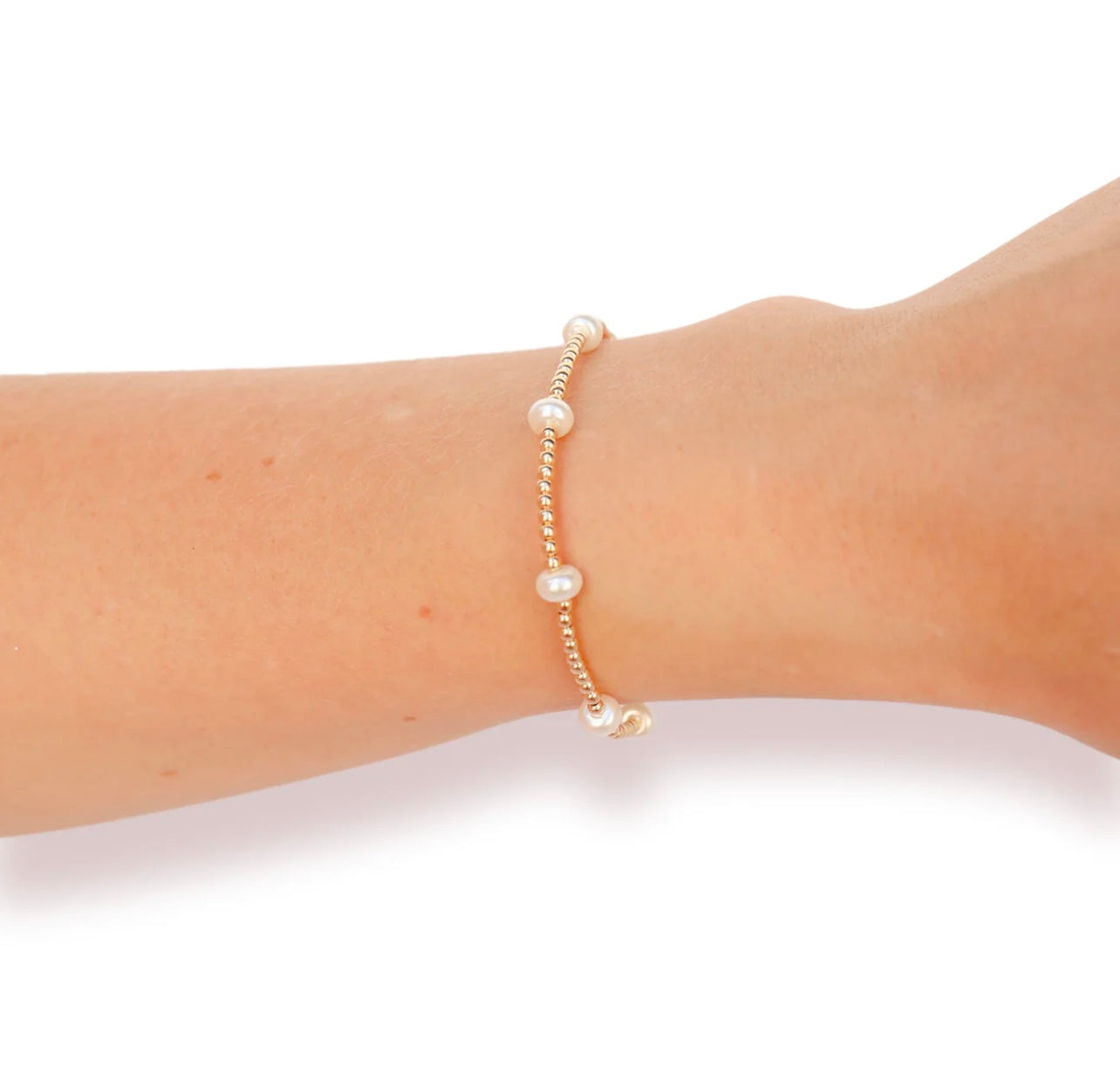 Beaded Blonde - Dainty Kate Pearl Bracelet in Gold