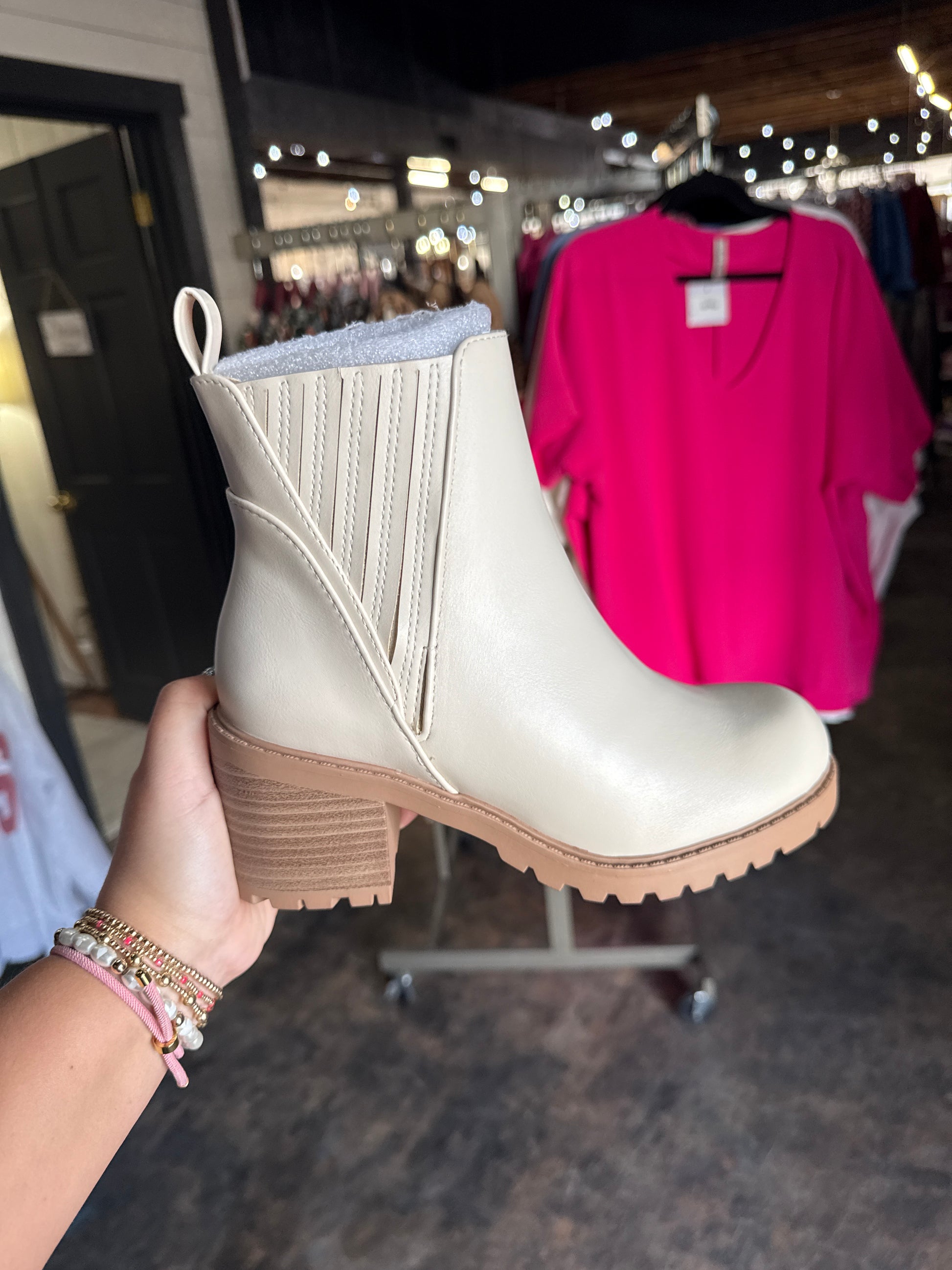 The Wisely Boot - Bone