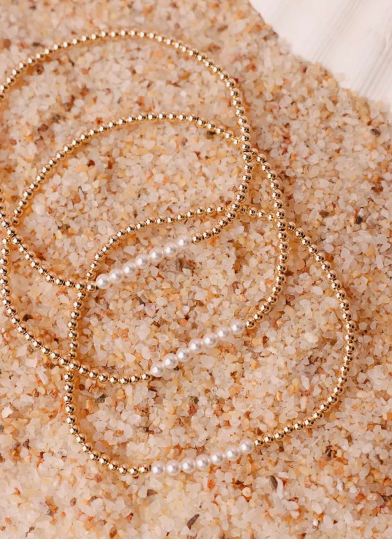 Beaded Blondes - Sophia Pearl Bracelet in Gold