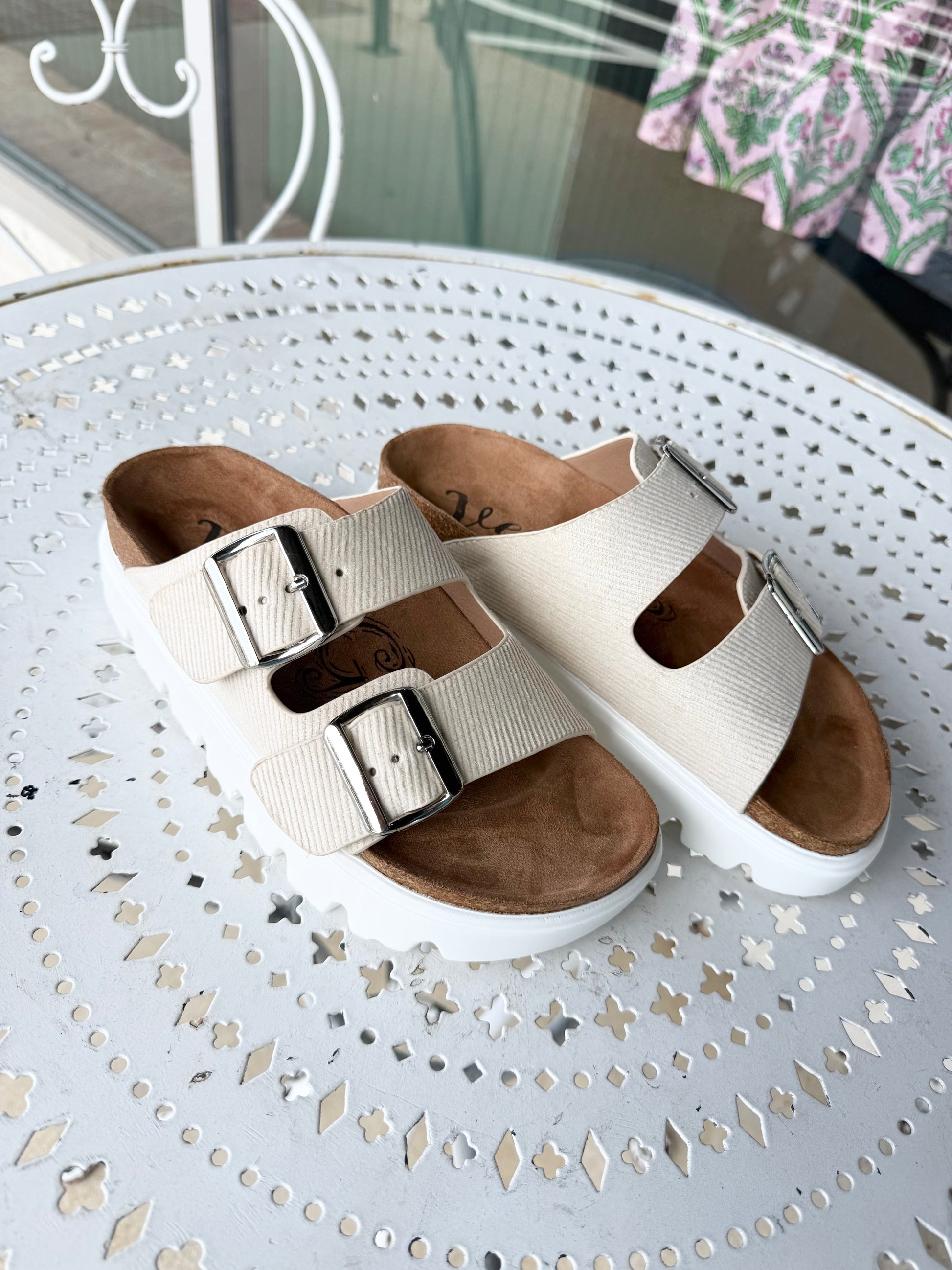 The Jazmin Sandal - Cream