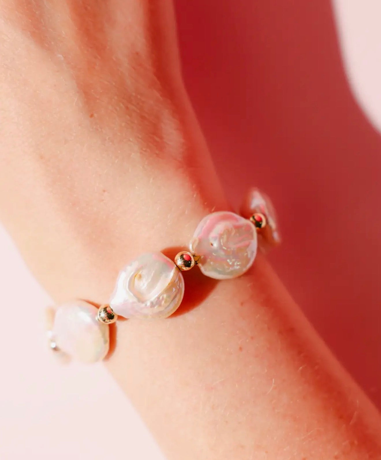 Beaded Blondes - Kai Pearl Bracelet in Gold