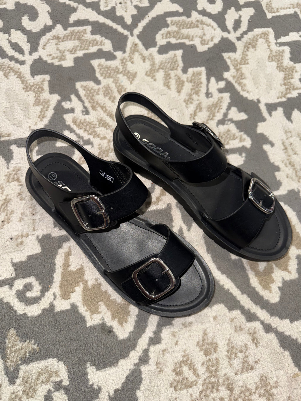 The Jackie Sandal - Black