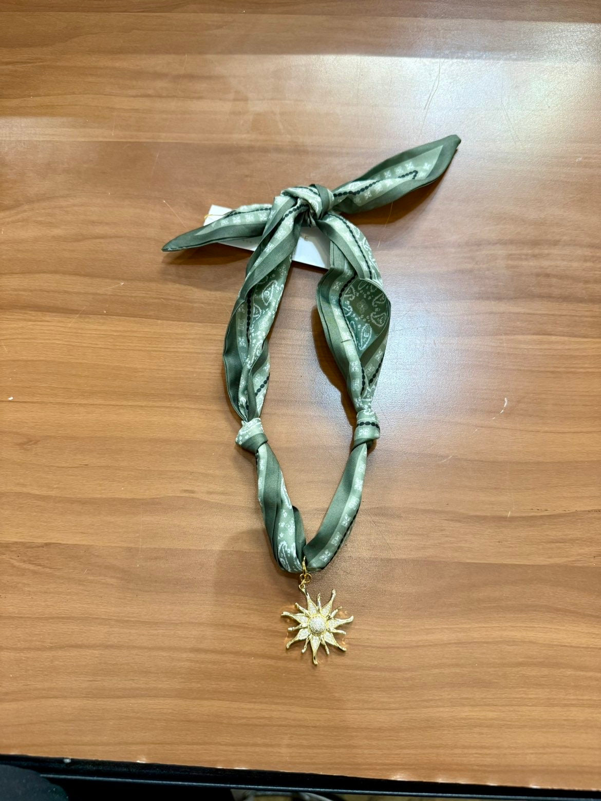 Green Scarf Necklace