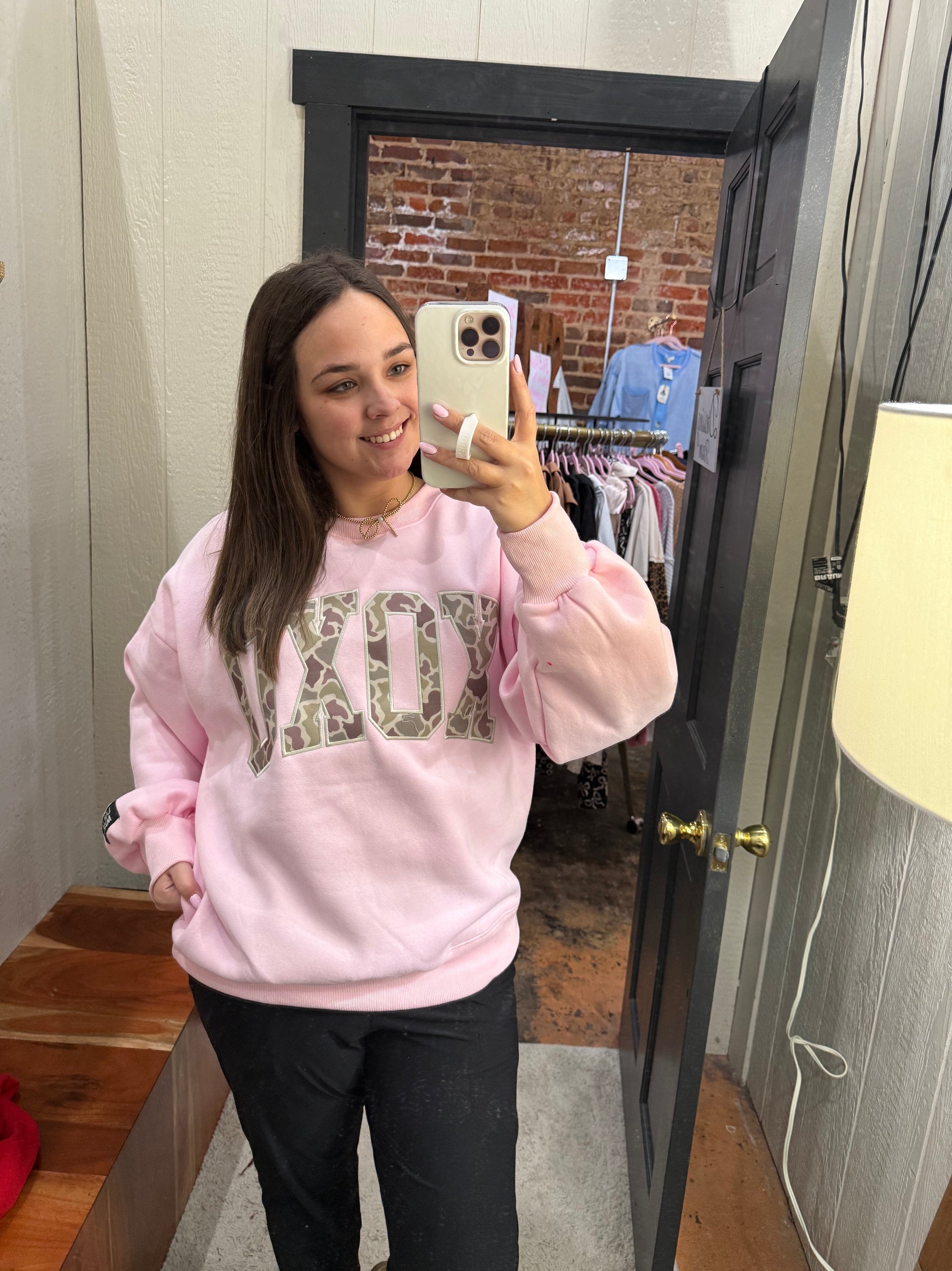 Lulu Mac Sweatshirt - XOXO Pink